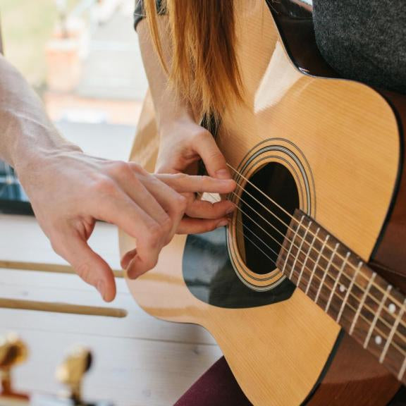 Aprender cómo tocar guitarra, guía para principiantes